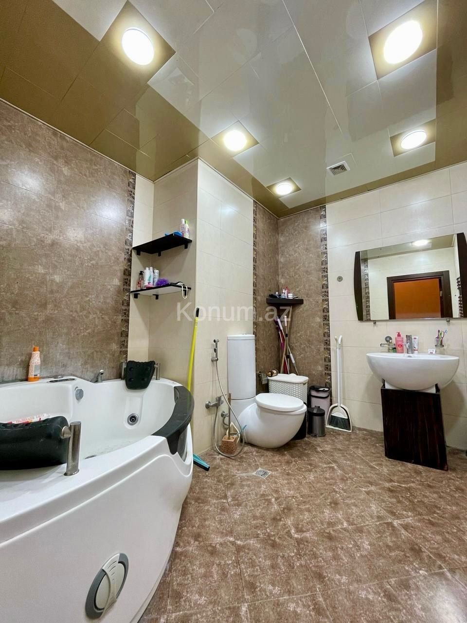 4 rooms, 198 m², 13/17 floor - Baku, Nasimi - For sale — photo 8