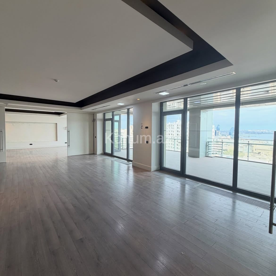 5 rooms, 320 m², 4/12 floor - Baku, Sabail - For sale — photo 2