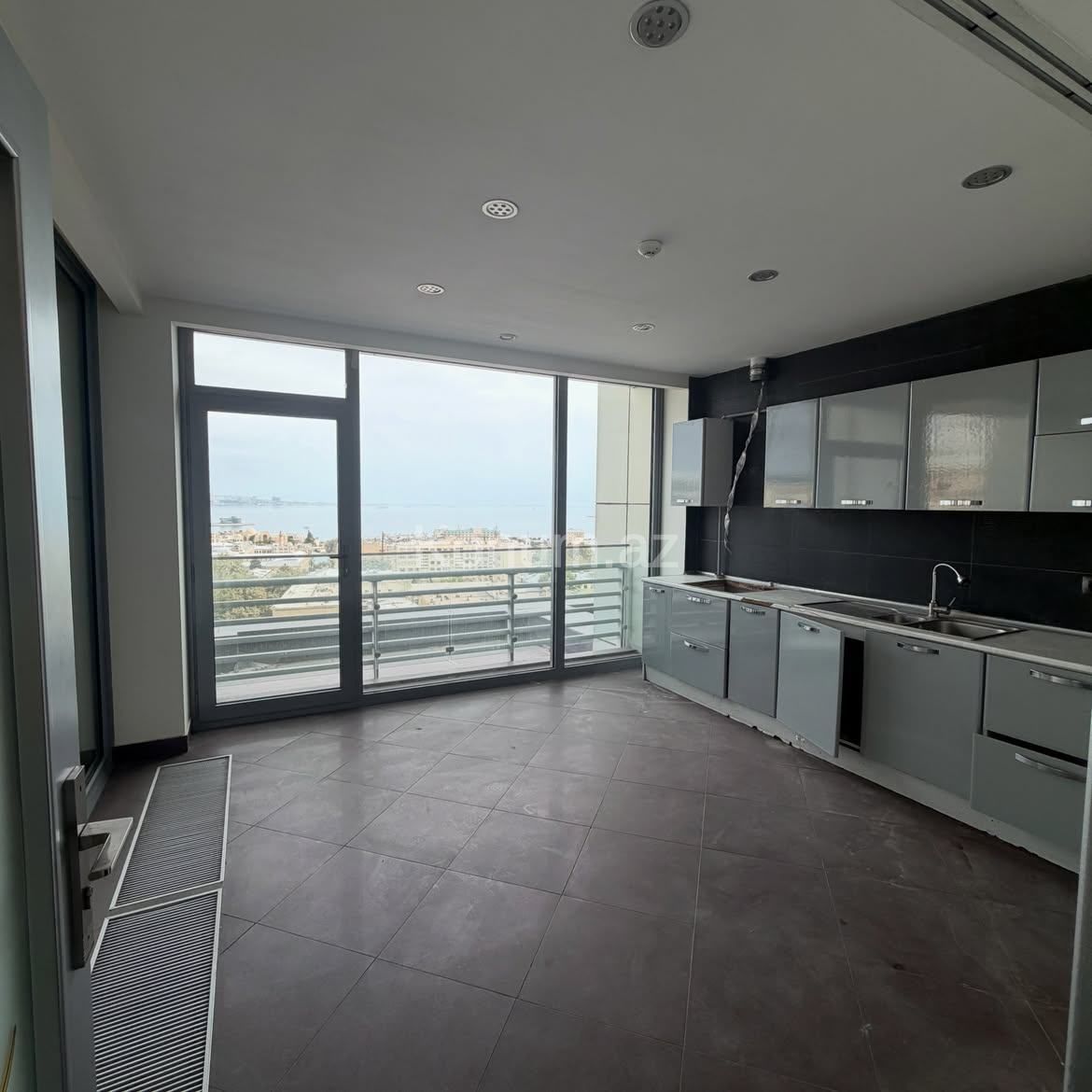 5 rooms, 320 m², 4/12 floor - Baku, Sabail - For sale — photo 3