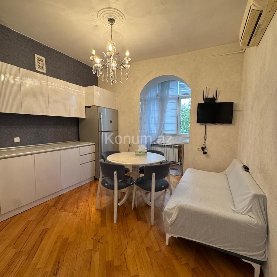 4 rooms, 90 m², 3/3 floor - Baku, Nizami - For sale — photo 4
