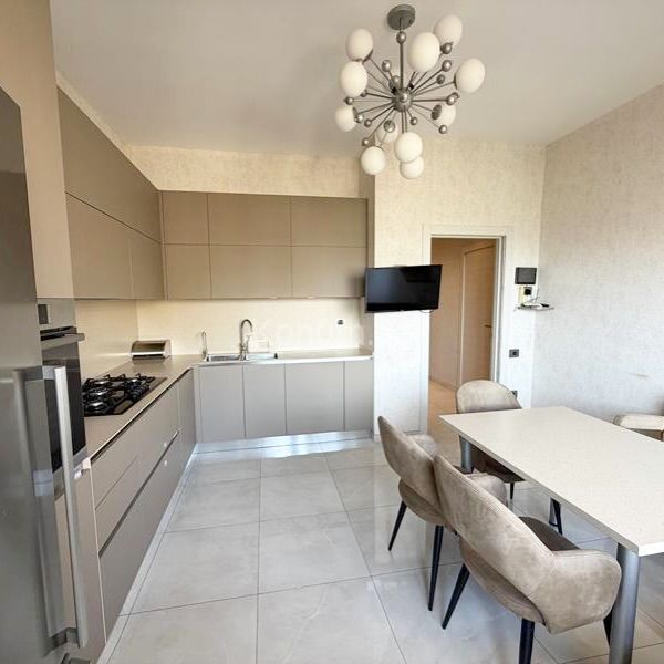 2 otaq, 100 m², 16/19 mərtəbə - Bakı, Nəsimi - satılır — foto 3