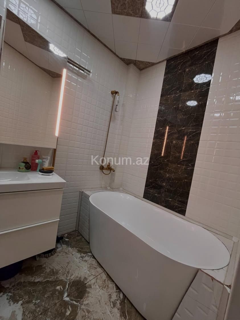 3 rooms, 73 m², 7/9 floor - Baku, Absheron - For sale — photo 5