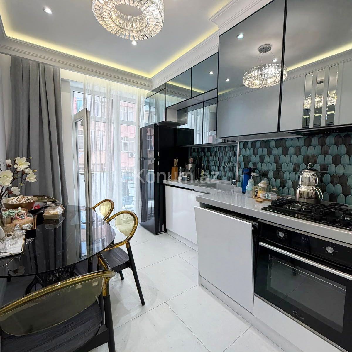 3 rooms, 117 m², 14/18 floor - Baku, Yasamal - For sale — photo 6