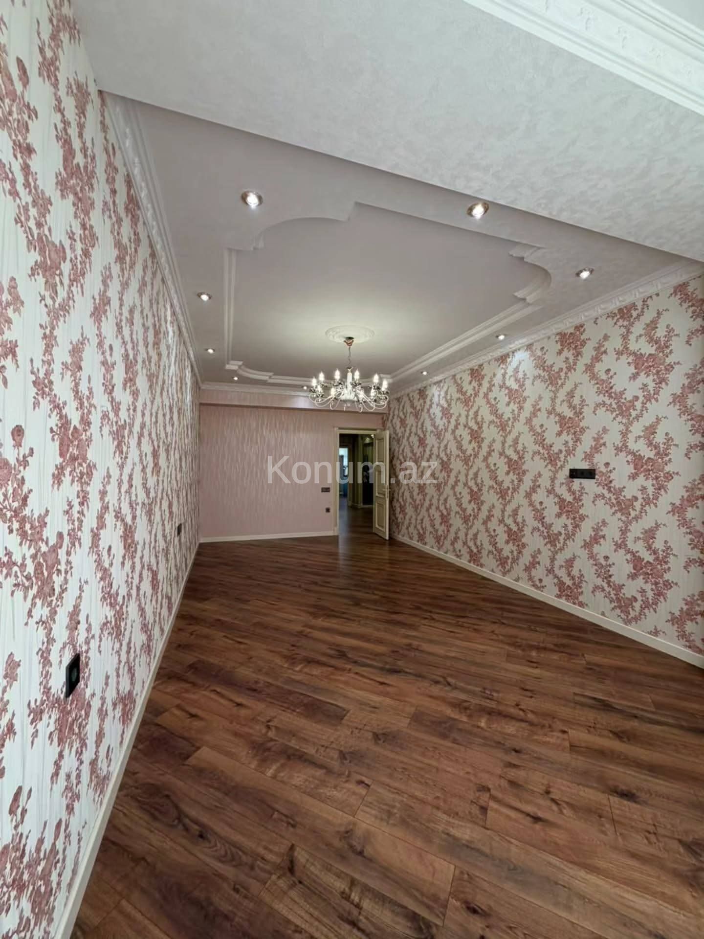 3 otaq, 130 m², 4/12 mərtəbə - Bakı, Yasamal - satılır — foto 2