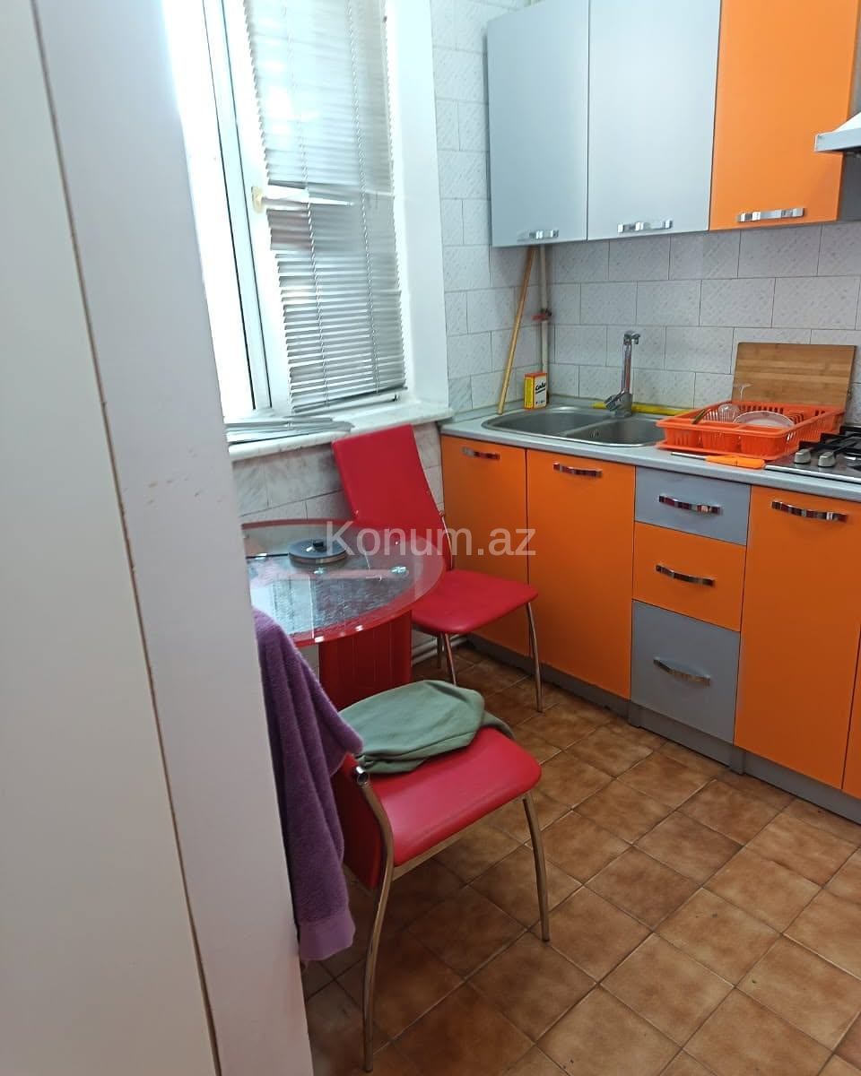 3 rooms, 90 m², 3/4 floor - Baku, Nasimi - For rent — photo 2