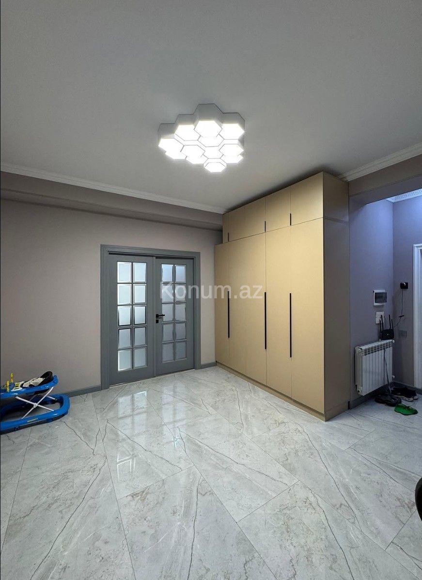 3 Комнаты, 140 м², 7/12 этаж - Баку, Ясамал - продаётся — фото 2